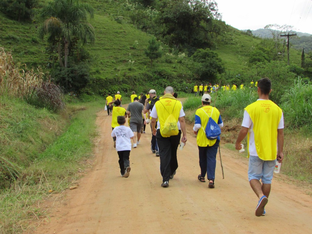 Caminhada Franciscana Da Juventude Congrega O Das Irm S Franciscanas