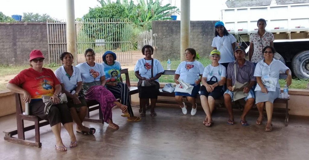 MULHERES, MISSIONÁRIAS CONSTRUINDO UM “ROSTO AMAZÔNICO”.