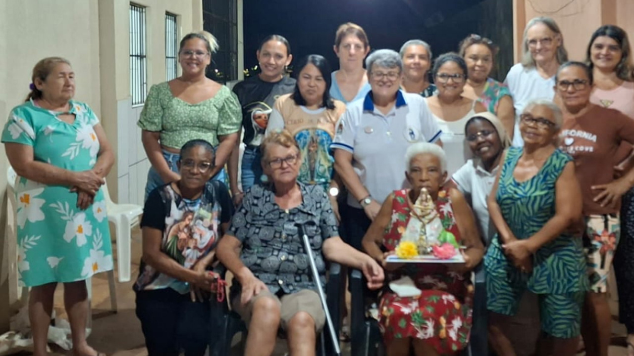 Noite das Famílias: Fortalecendo Laços e Fé